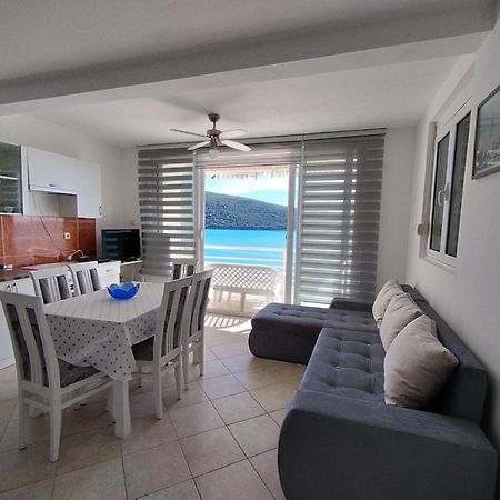 Seaside Apartment Kruce Ulcinj Bagian luar foto