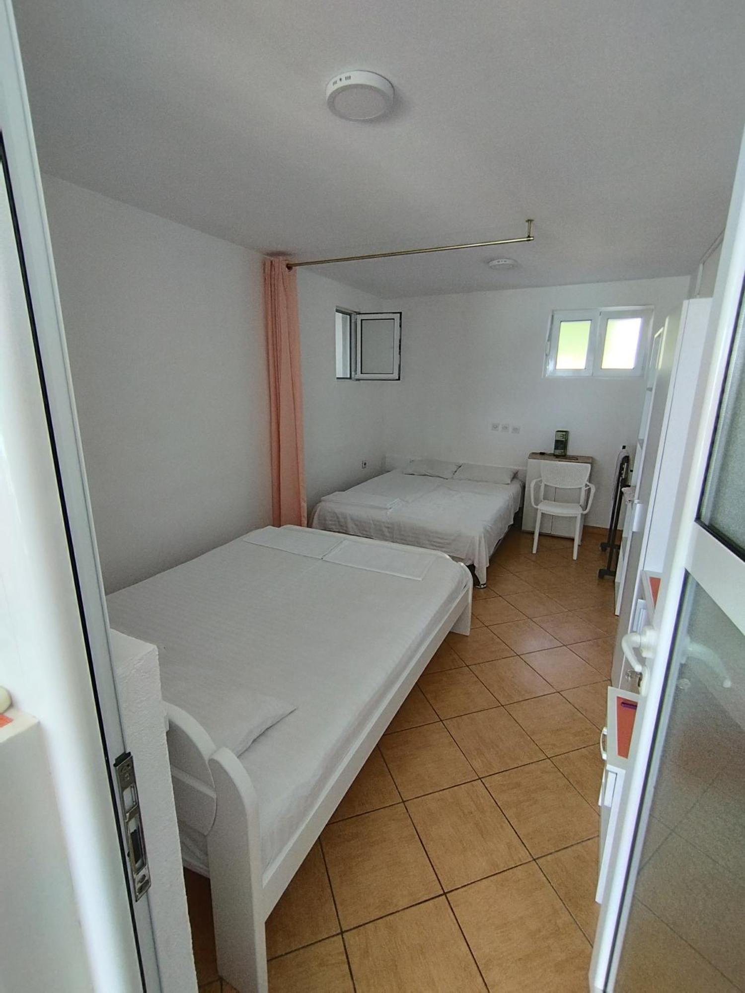 Seaside Apartment Kruce Ulcinj Bagian luar foto