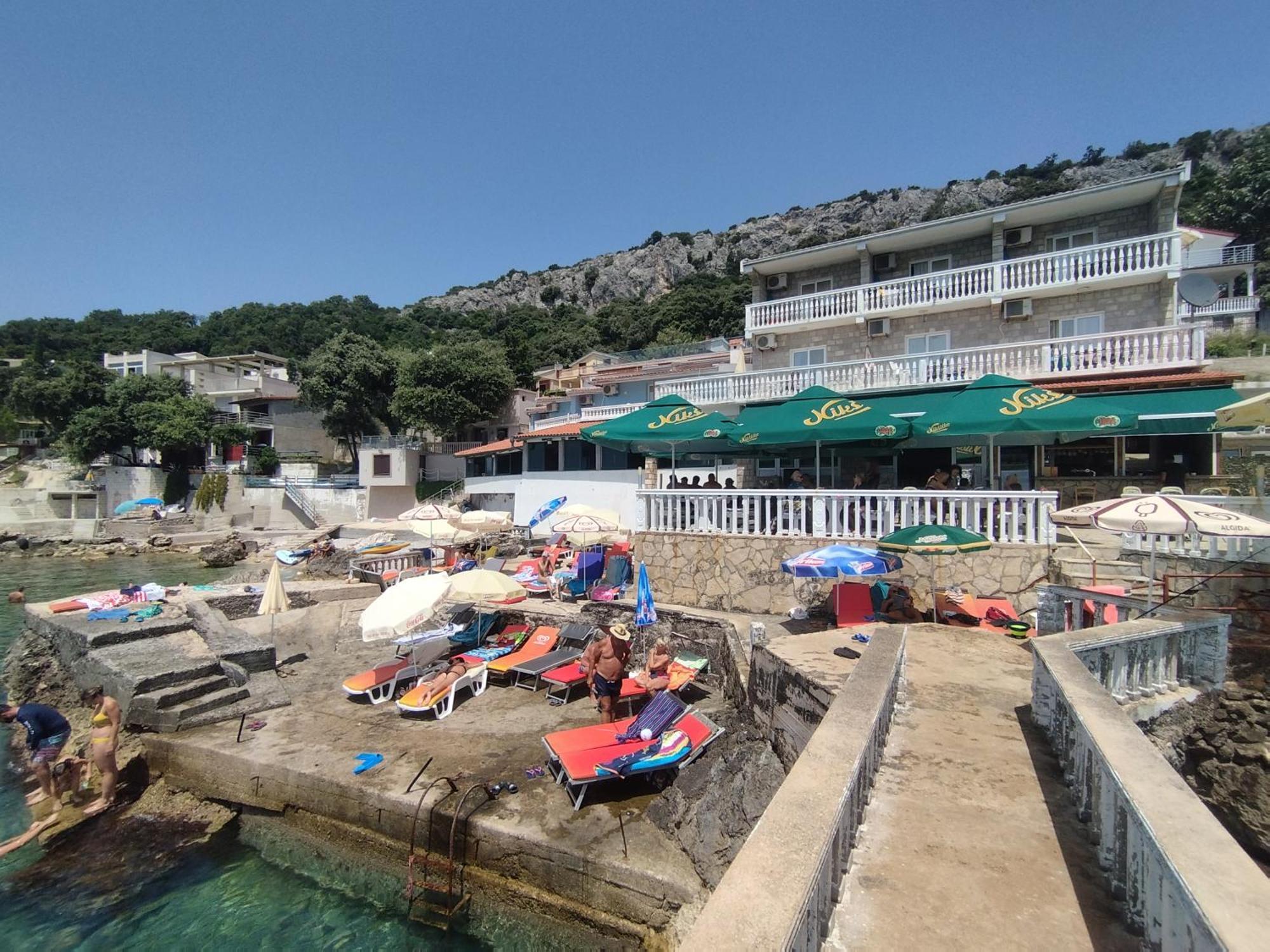 Seaside Apartment Kruce Ulcinj Bagian luar foto