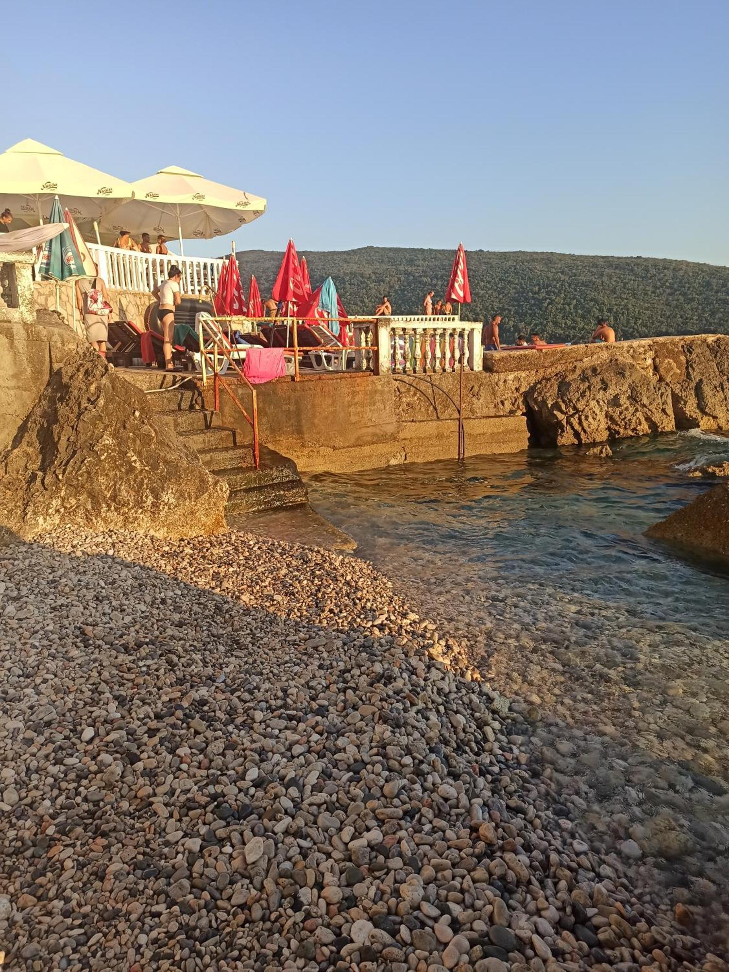 Seaside Apartment Kruce Ulcinj Bagian luar foto