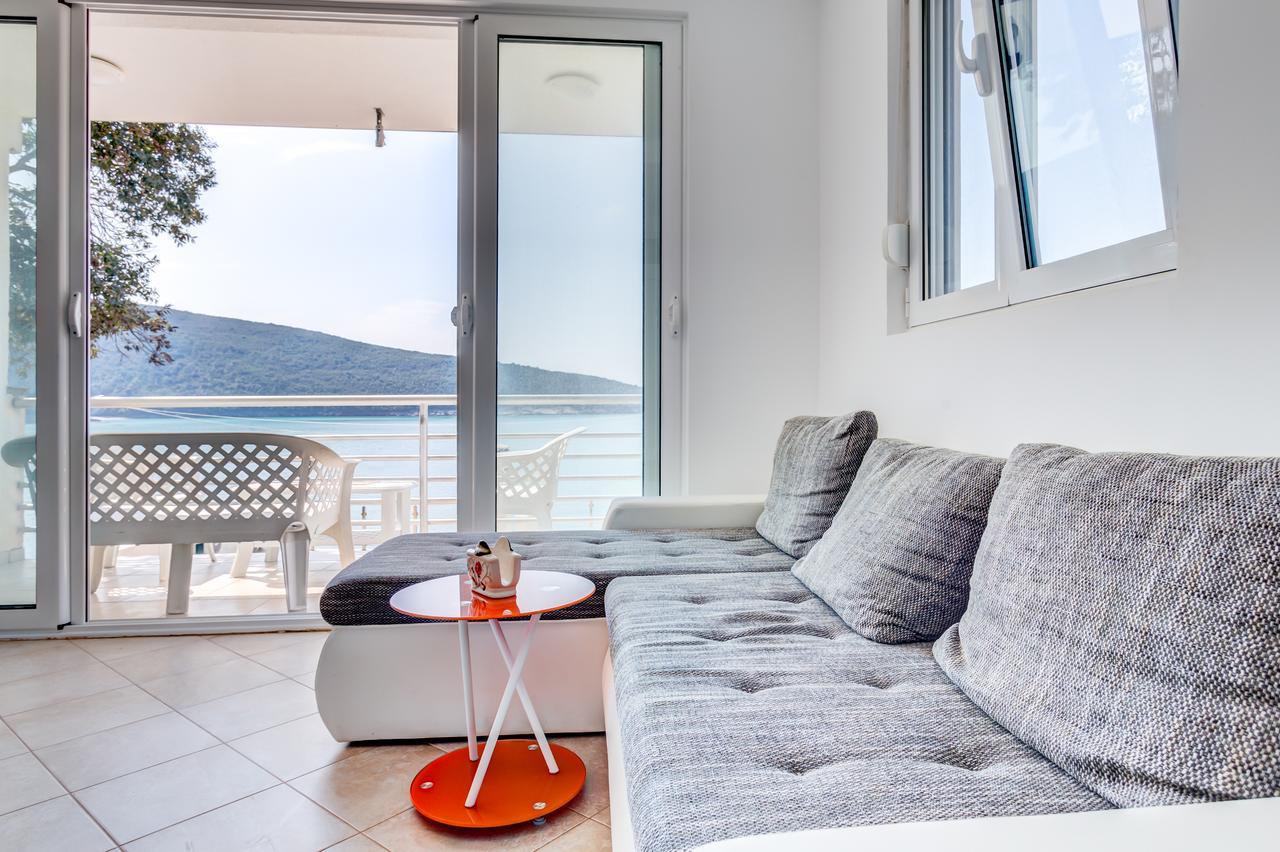 Seaside Apartment Kruce Ulcinj Bagian luar foto