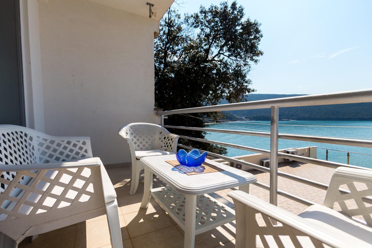 Seaside Apartment Kruce Ulcinj Bagian luar foto